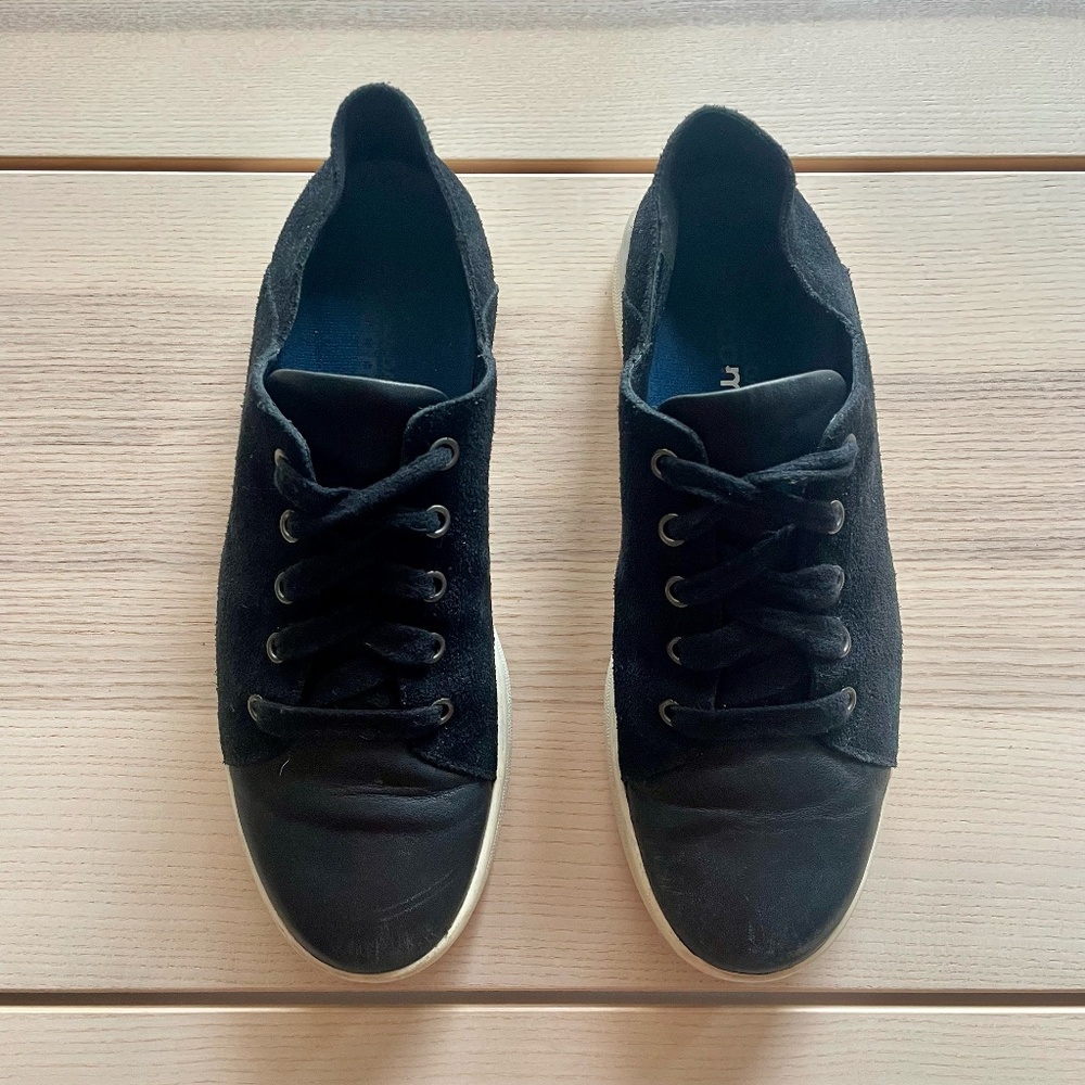 Eileen Fisher Leather/Suede Lace Up Shoes